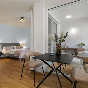 Ma - Cozy 2p - Location - Private Parking Apartment